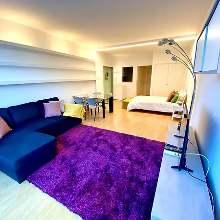 3 - Side Casino Garden Apartment