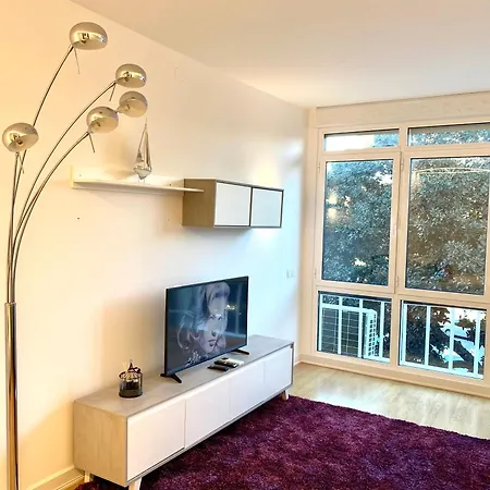 Apartment 3 - Side Casino Garden